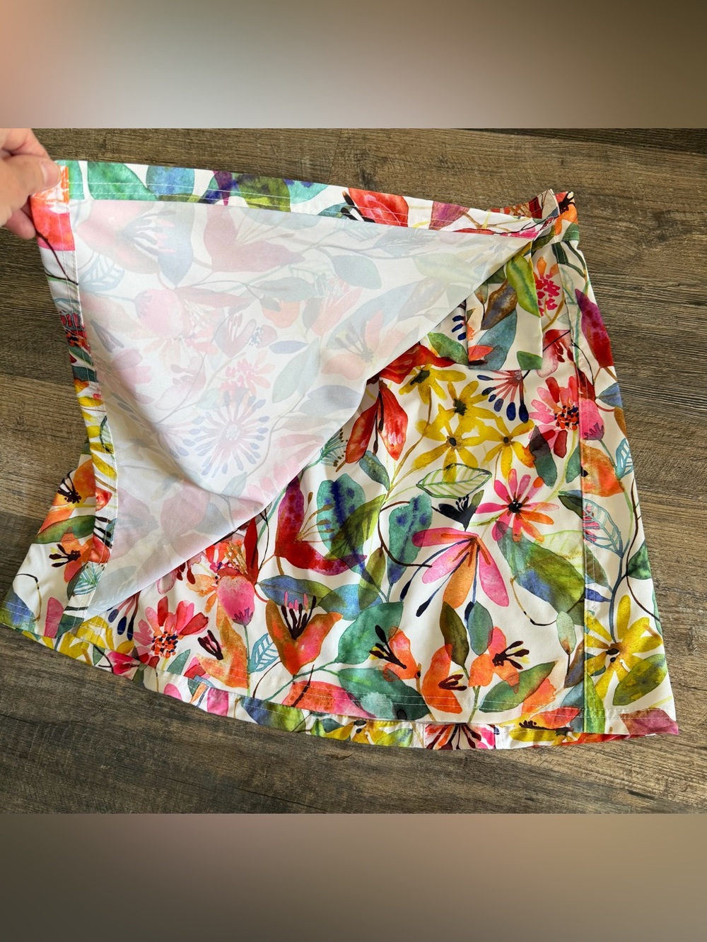 Rip Skirt Hawaii Size Medium Wildflower Watercolor Wrap Skirt Length 2 Vacation - Picture 7 of 12